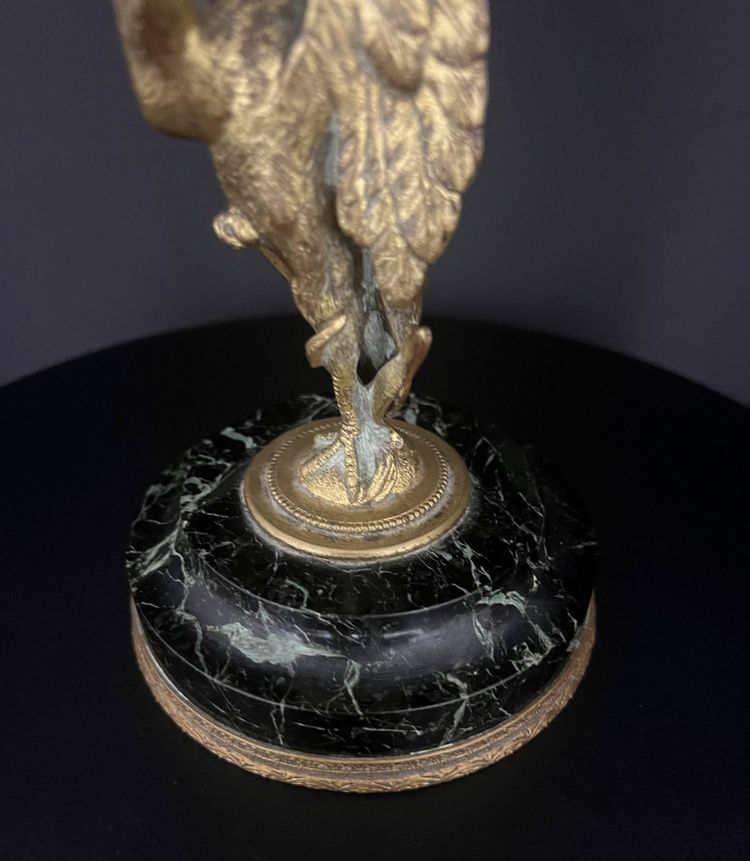 Centre de table de style Empire au cygne en bronze doré