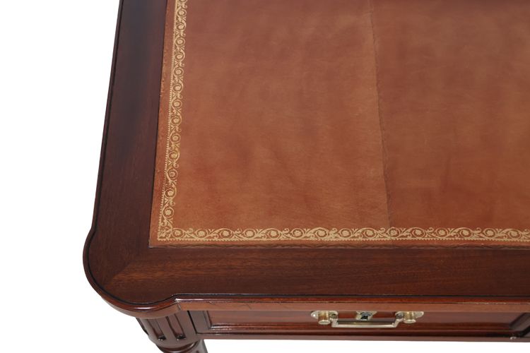  Bureau plat double face en acajou Époque Louis XVI