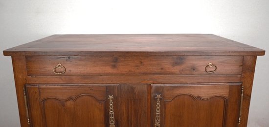 Buffet Régional en Chêne clair, style Louis XV – Milieu XIXe