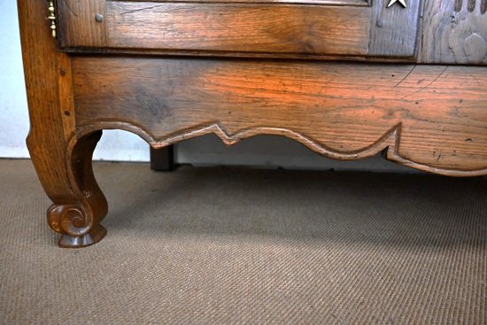 Buffet Régional en Chêne clair, style Louis XV – Milieu XIXe