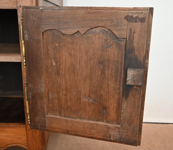 Buffet Régional en Chêne clair, style Louis XV – Milieu XIXe