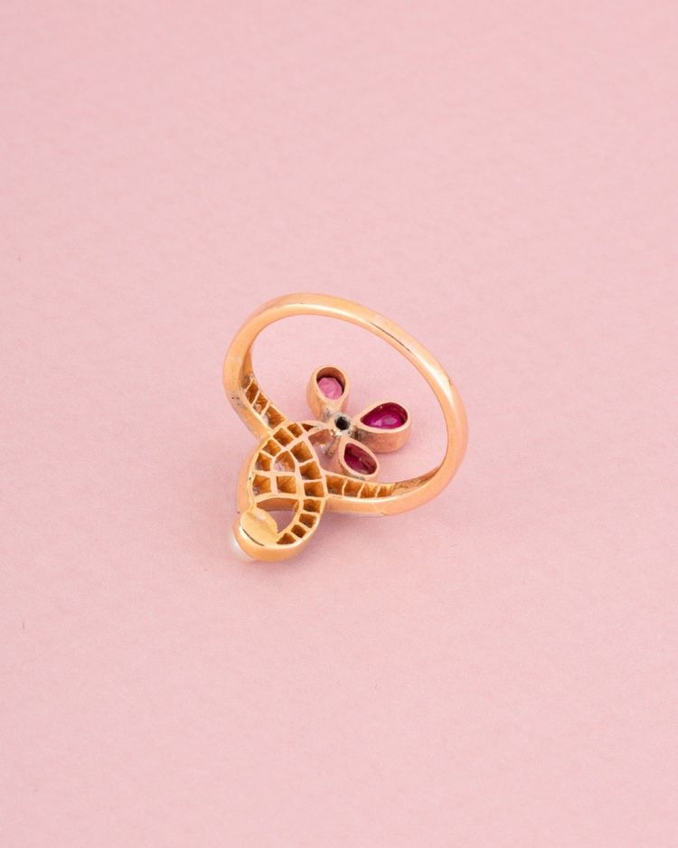 Jugendstilring in 18K Roségold Rubin und Diamanten