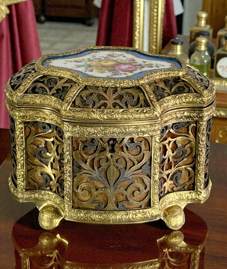 NAPOLEONE III CASSA TRAFORATA IN BRONZO DORATO/ARGENTO CON PLACCA DI SÈVRES
