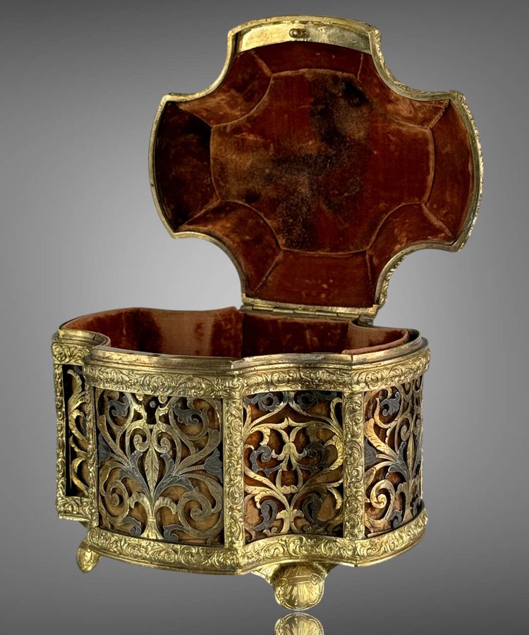 NAPOLEONE III CASSA TRAFORATA IN BRONZO DORATO/ARGENTO CON PLACCA DI SÈVRES