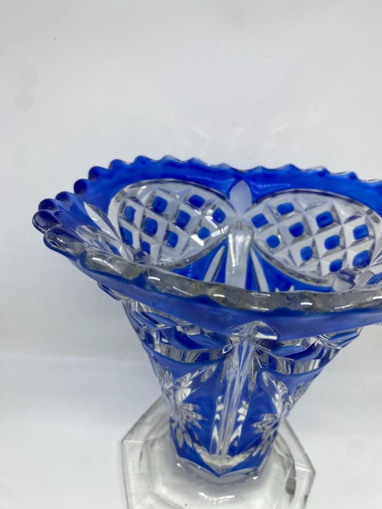 Vase évasé en Cristal de Bohème Bleu Cobalt
