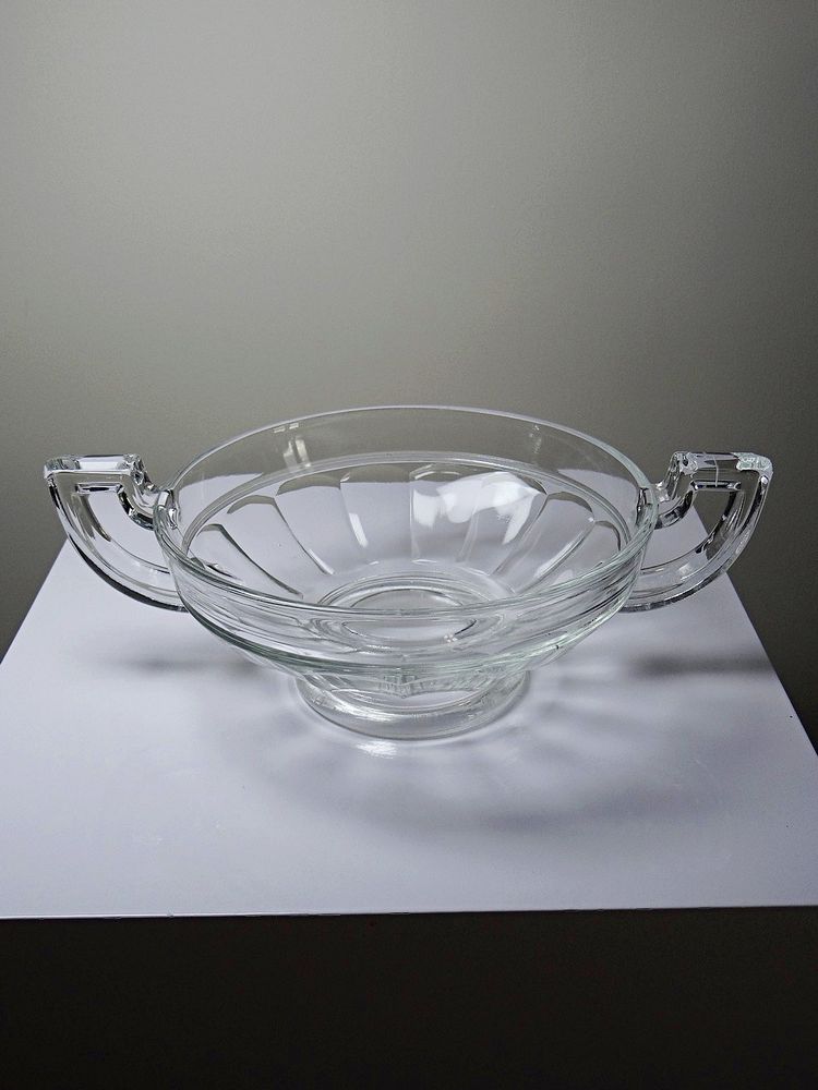 Art Deco-style glass goblet, in the style of Val Saint Lambert, with wide handles
