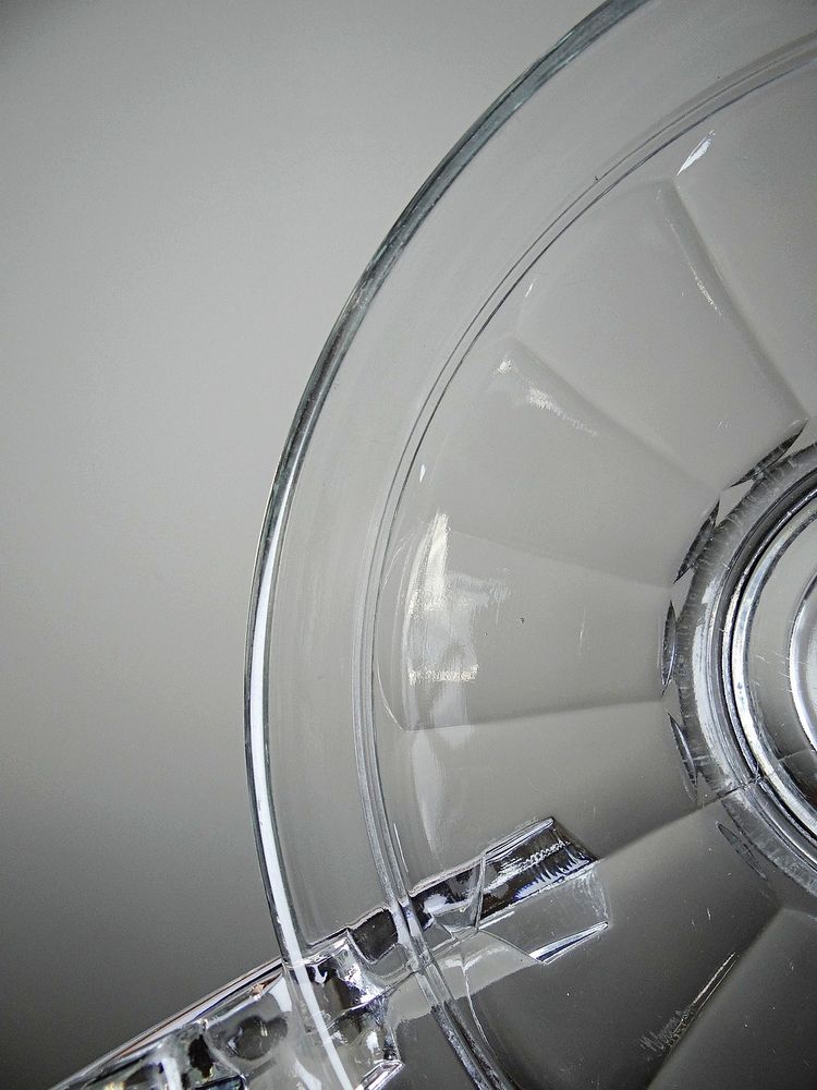 Art Deco-style glass goblet, in the style of Val Saint Lambert, with wide handles