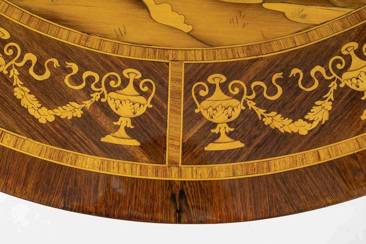 Table circulaire en marqueterie au Mythe de Phéton, Italie fin XVIIIe siècle