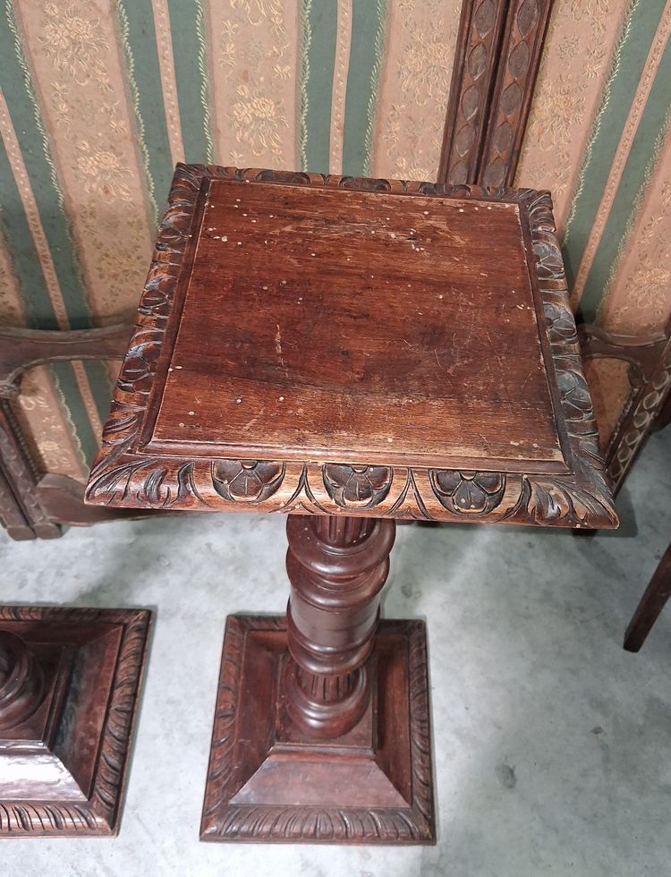 Pair of Renaissance-style walnut chairs - 19th century
