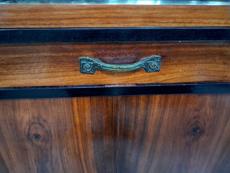 Vitrine / Sideboard im Art-Déco-Stil aus Palisanderholz und geschwärztem Holz