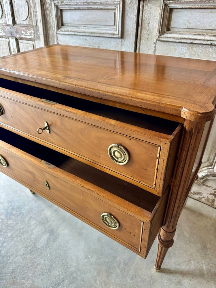 Kommode aus Kirschbaumholz im Louis-XVI-Stil, um 1960