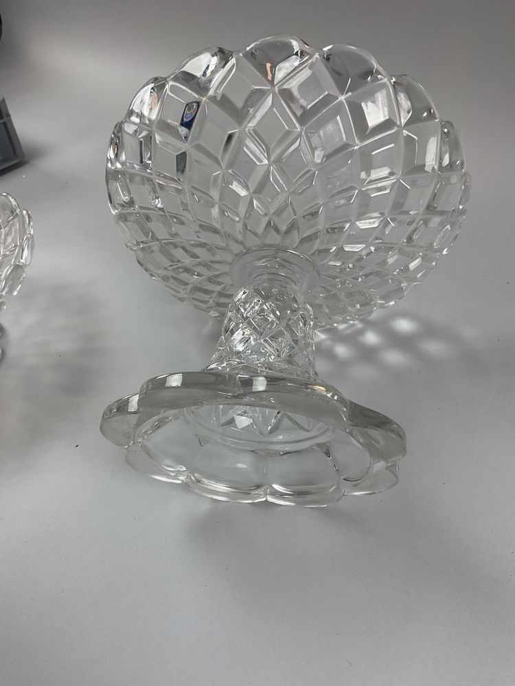 Baccarat-Coupé mit Stiel, Modell mit Diamantspitze
