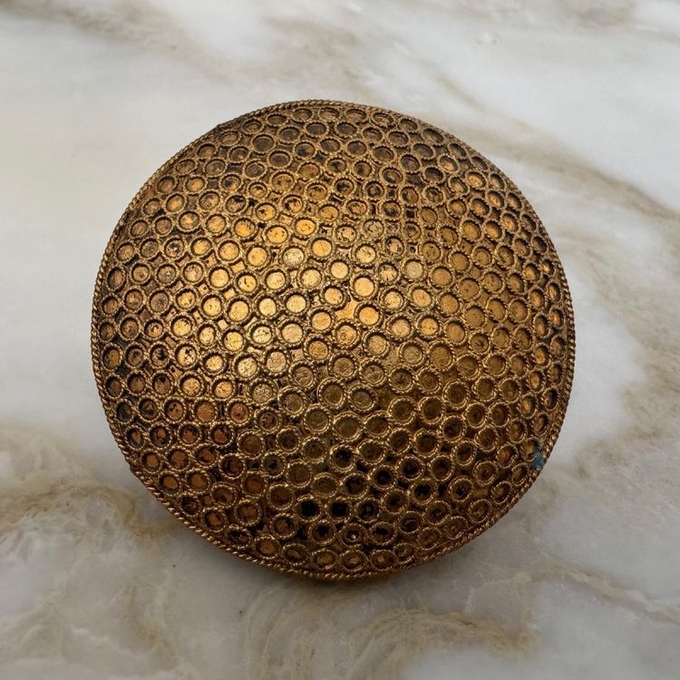 Boite poudrier en métal doré ornementé de micro-mosaïque XIXe