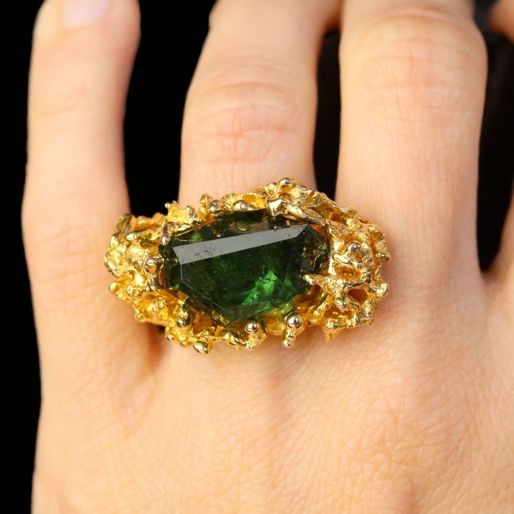 Bague tourmaline brute et or texturé