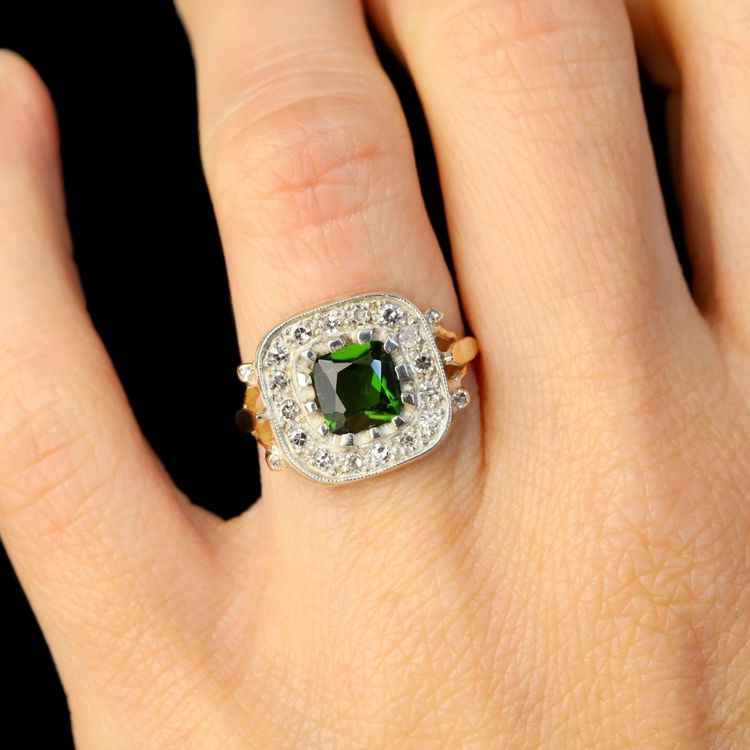 Bague péridot et diamants ancienne