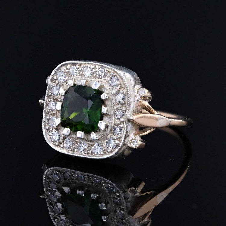 Bague péridot et diamants ancienne