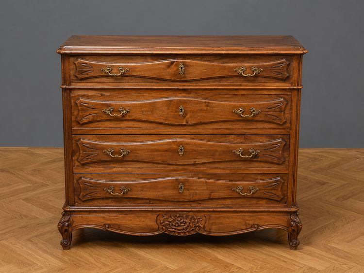 Commode provençale en noyer – Dessus marbre rouge - époque fin XIXeme