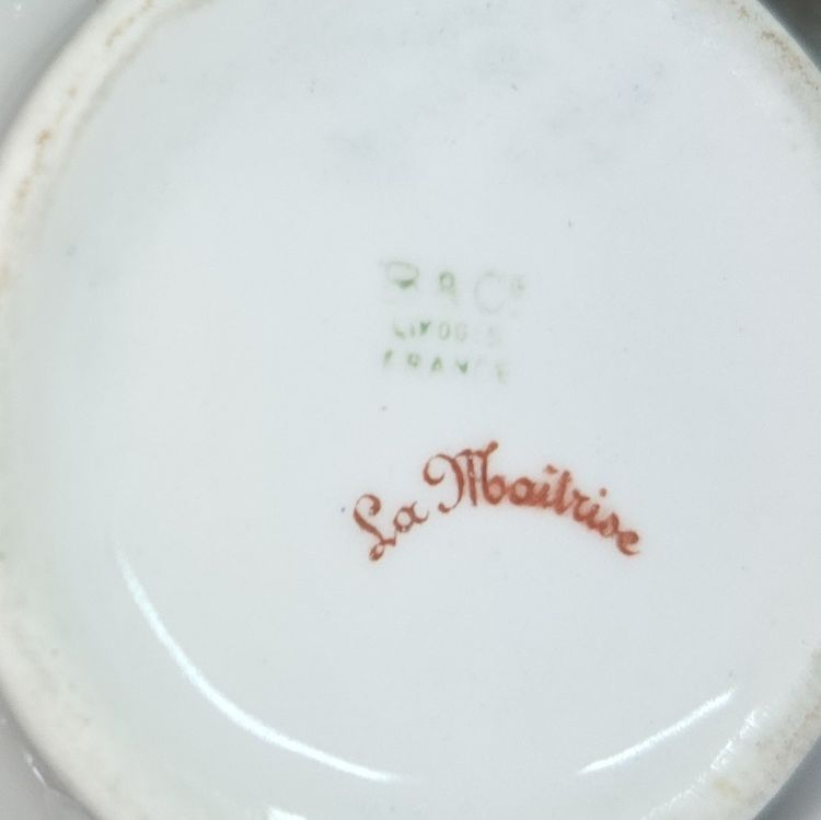 Servizio da caffè in porcellana di Limoges di B&C – modello “La Maîtrise”.