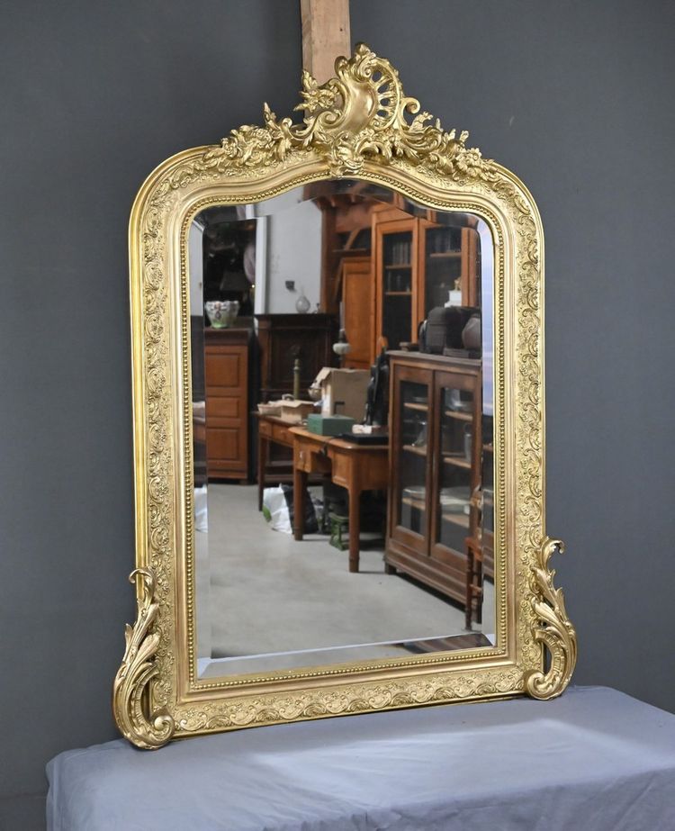 Miroir Biseauté à Fronton, style Louis XV - 2ème partie XIXe