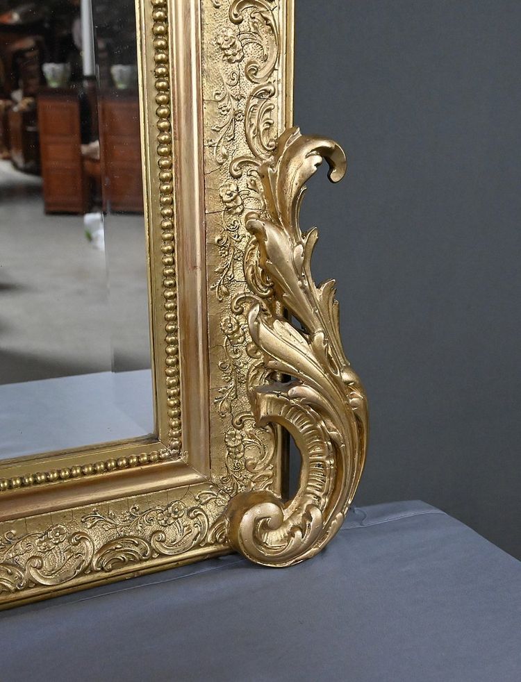 Miroir Biseauté à Fronton, style Louis XV - 2ème partie XIXe