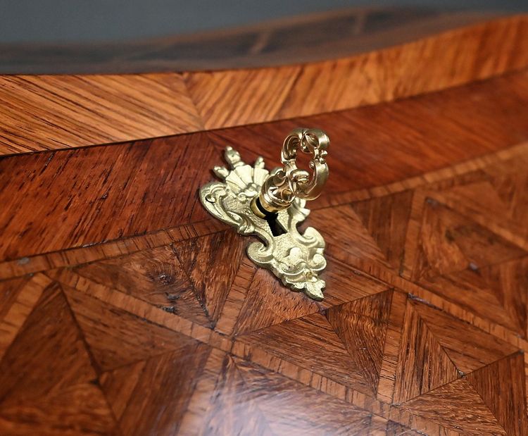 Petit Bureau de Dame en Marqueterie - 1ère partie XXe
