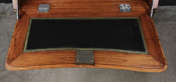 Petit Bureau de Dame en Marqueterie - 1ère partie XXe