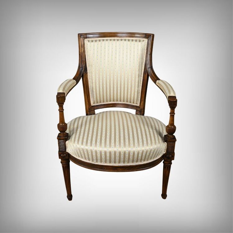 Fauteuil Cabriolet en Hêtre, époque Louis XVI - 2ème partie XVIIIe