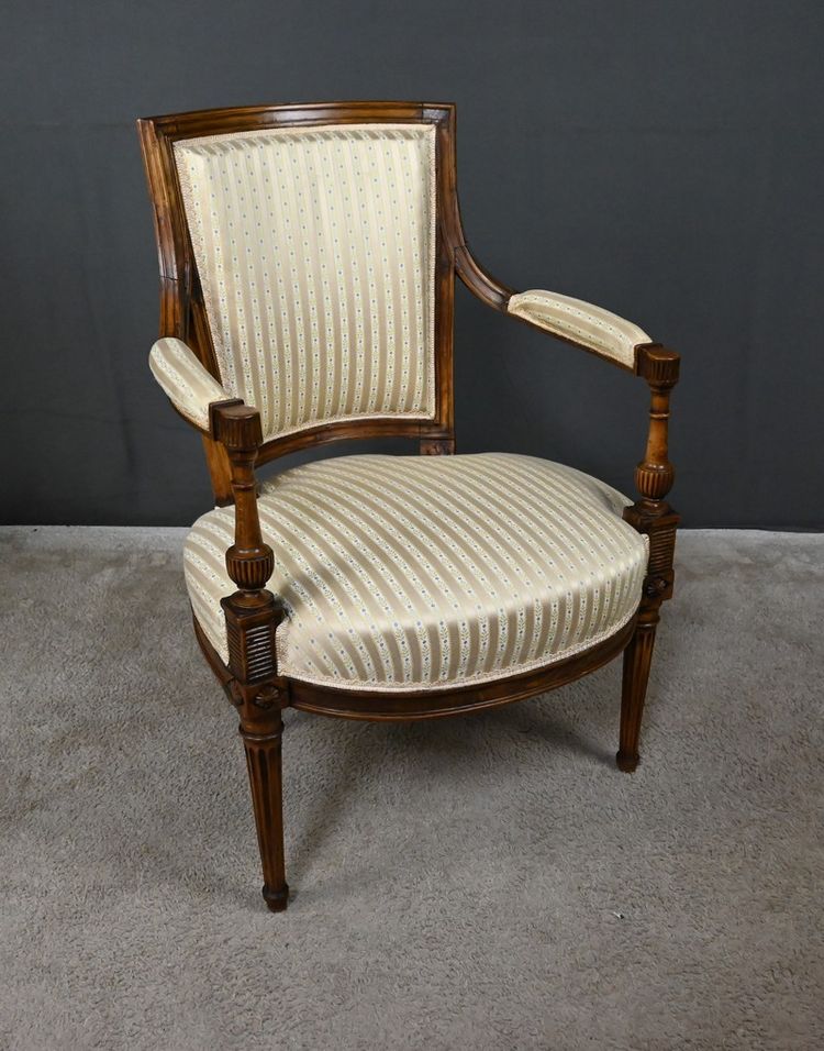 Fauteuil Cabriolet en Hêtre, époque Louis XVI - 2ème partie XVIIIe