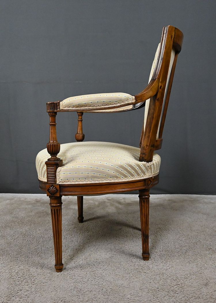 Fauteuil Cabriolet en Hêtre, époque Louis XVI - 2ème partie XVIIIe