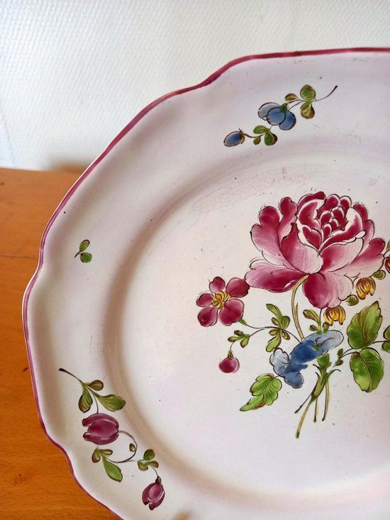 Earthenware plate : Niderviller.