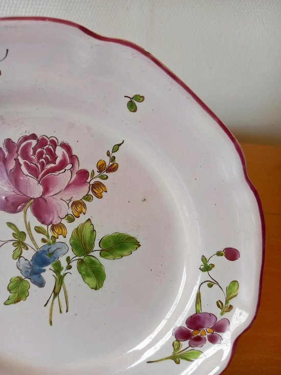 Earthenware plate : Niderviller.
