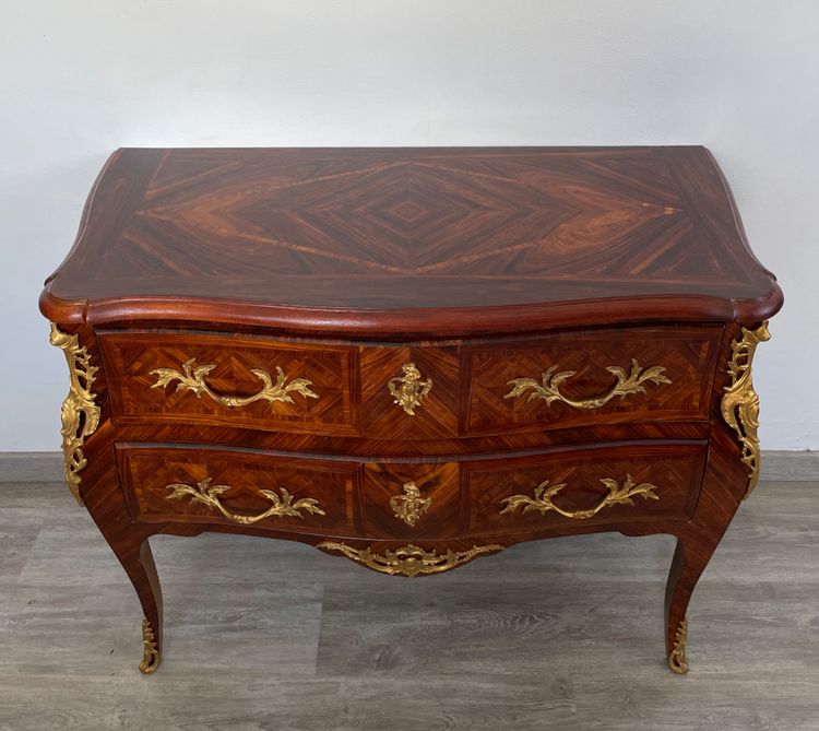 Commode De Style Louis XV Vers 1900
