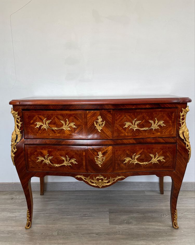 Commode De Style Louis XV Vers 1900