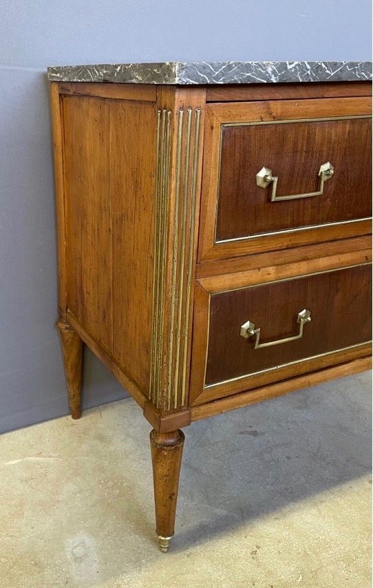 Commode Sauteuse Louis XVI En Acajou Et Cerisier