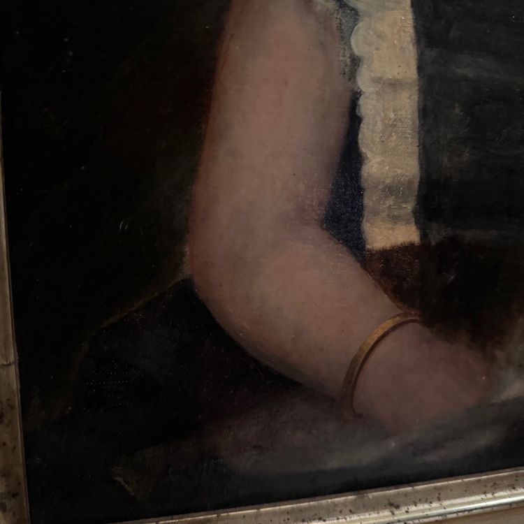 Huile sur toile XIXe jeune enfant portant son chat cadre doré