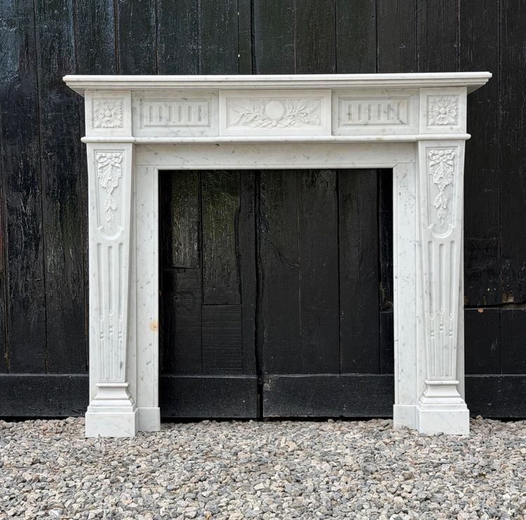 Kamin im Stil Ludwigs XVI. aus Carrara-Marmor, um 1880