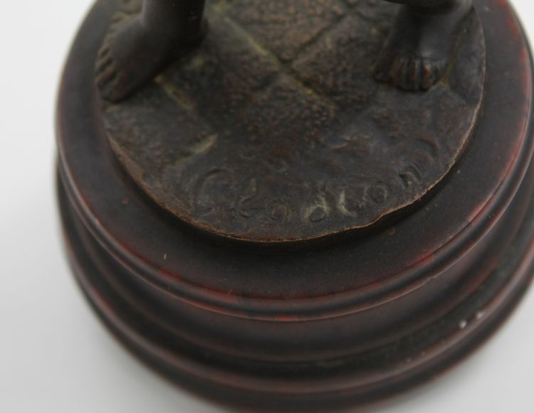 Scultura in bronzo al clodion raffigurante un bambino/putti danzante, XIX secolo.