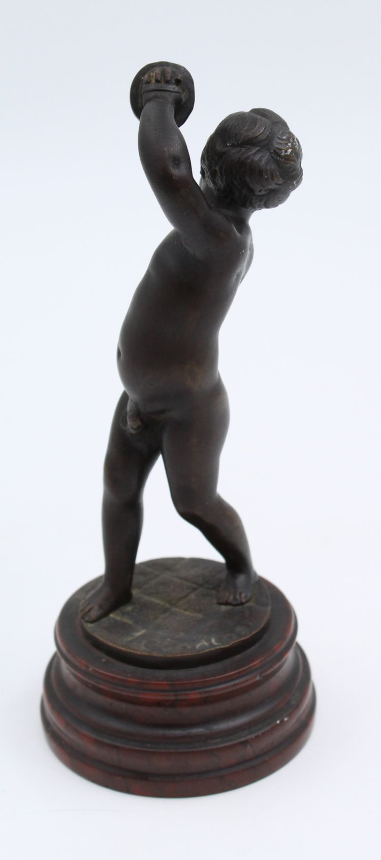 Scultura in bronzo al clodion raffigurante un bambino/putti danzante, XIX secolo.