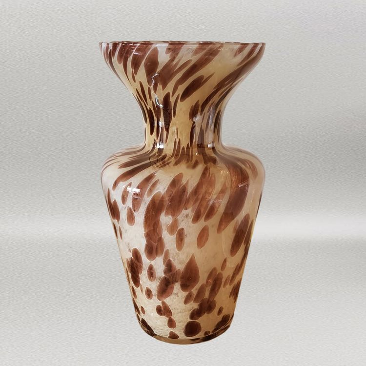 1970s Luxury Handcrafted Vase in Murano Glass by Maestro del Vetro. Made in Italy