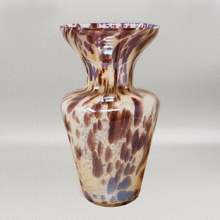 1970s Luxury Handcrafted Vase in Murano Glass by Maestro del Vetro. Made in Italy