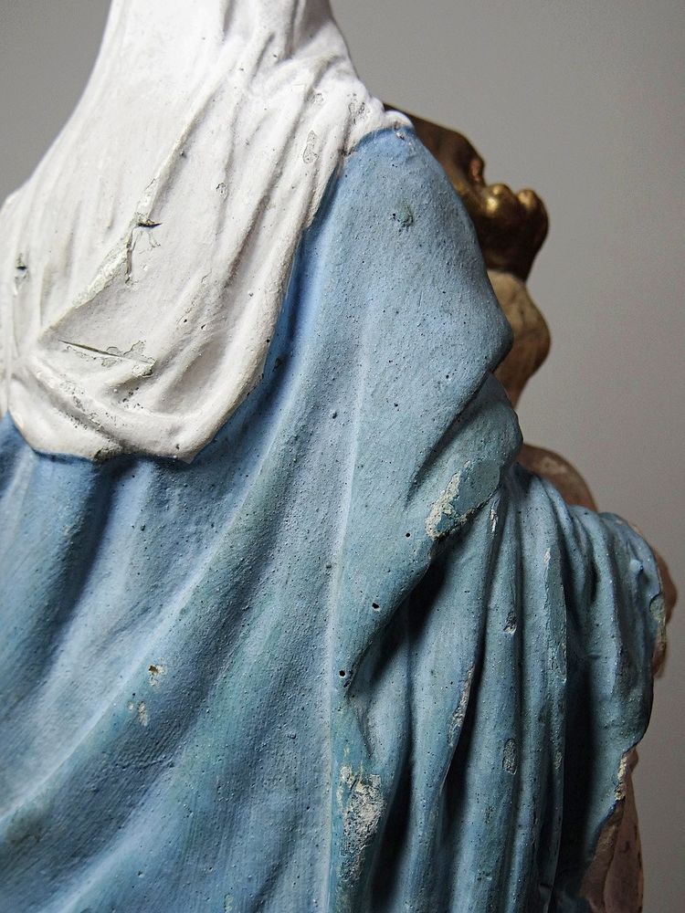 Statue religieuse Notre-Dame des Victoires en plâtre polychrome, début XXe