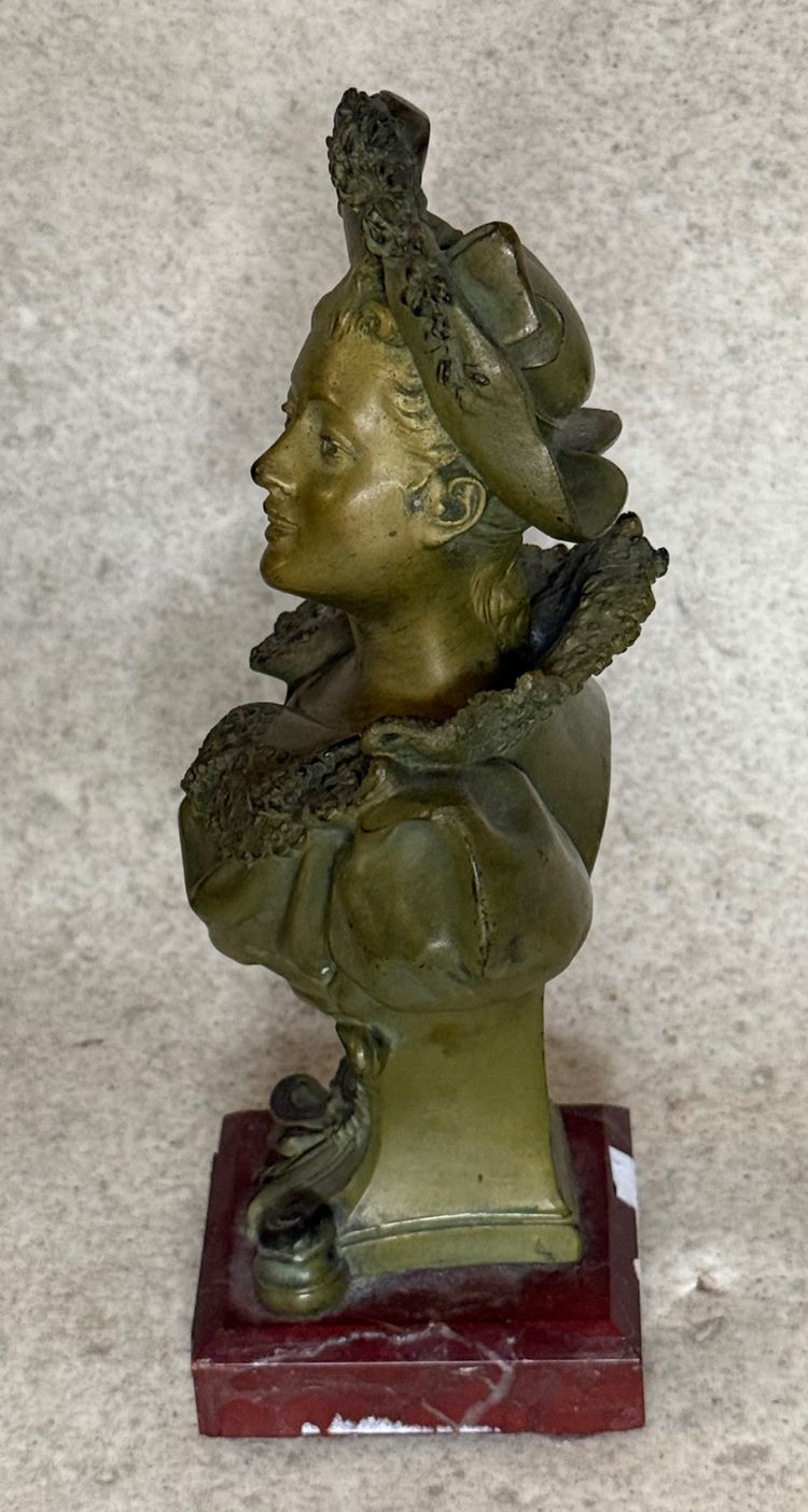 Bust of Coquette Deschamps