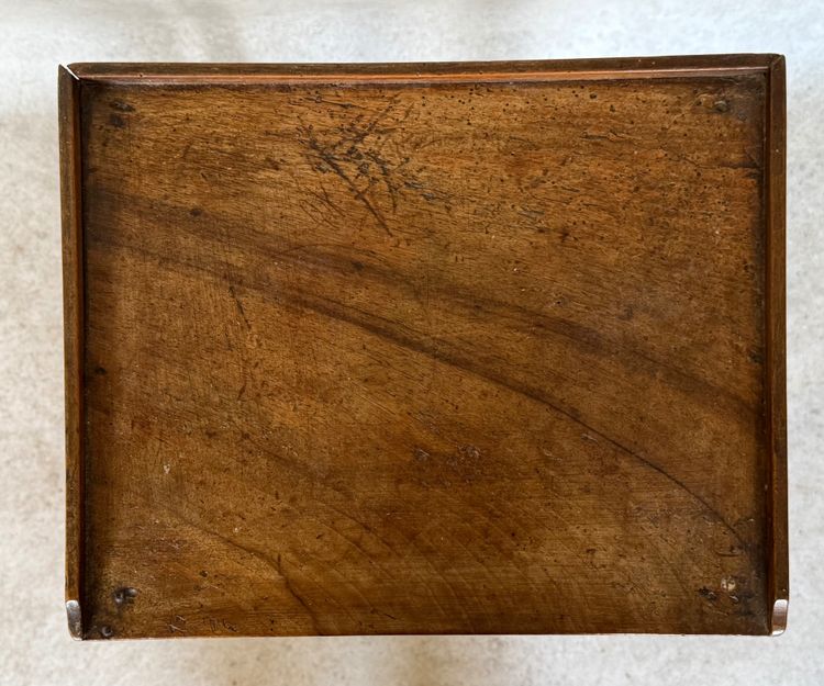 Table de chevet
