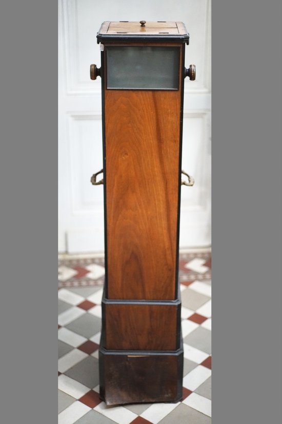 Stereoscopic floor station