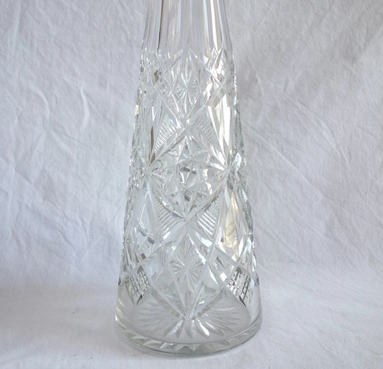 Lagny pattern cut crystal Rhine wine decanter by Baccarat - 42cm