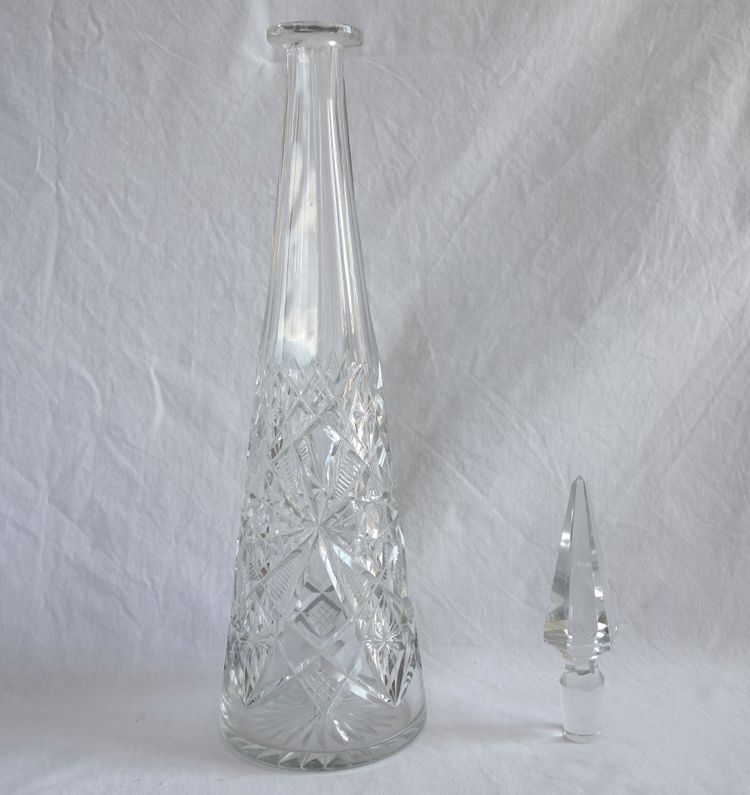 Lagny pattern cut crystal Rhine wine decanter by Baccarat - 42cm