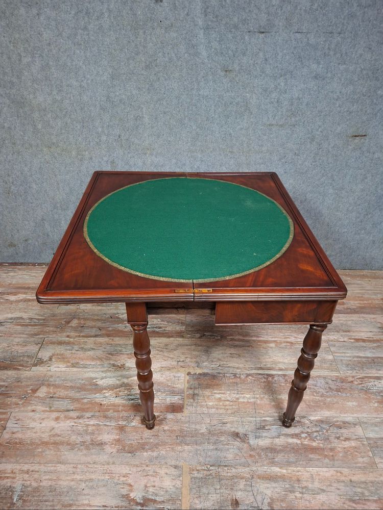Mahagoni-Spieltisch mit Klappplatte – Louis-Philippe-Zeit, 19. Jahrhundert