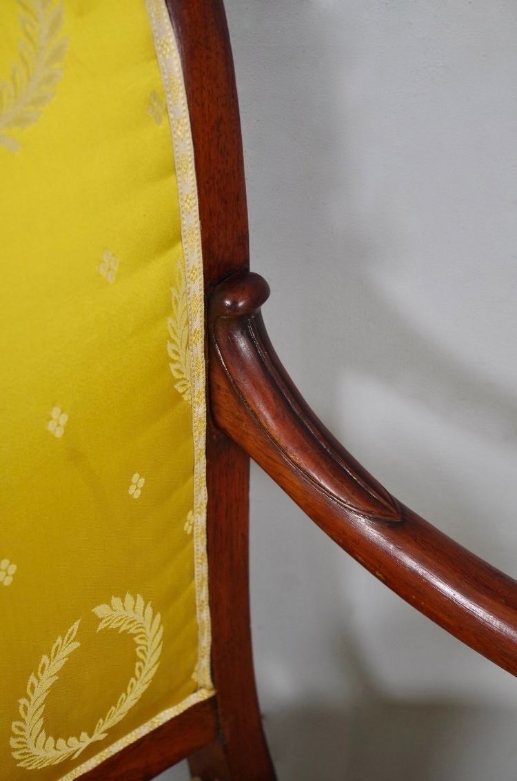 Suite de quatre fauteuils Restauration en acajou, vers 1820