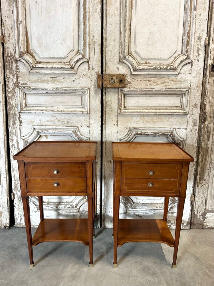 Paar Nachttische aus Kirschholz im Directoire-Stil, Frankreich, um 1970