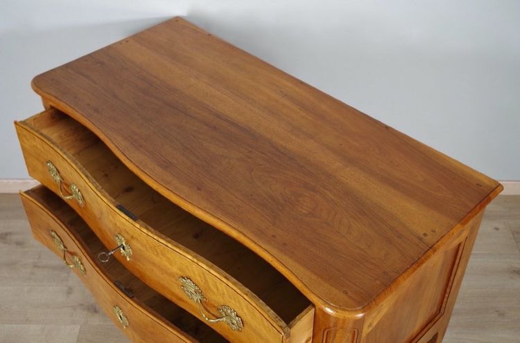 Jean-François Hache, commode Transition en noyer du Dauphiné